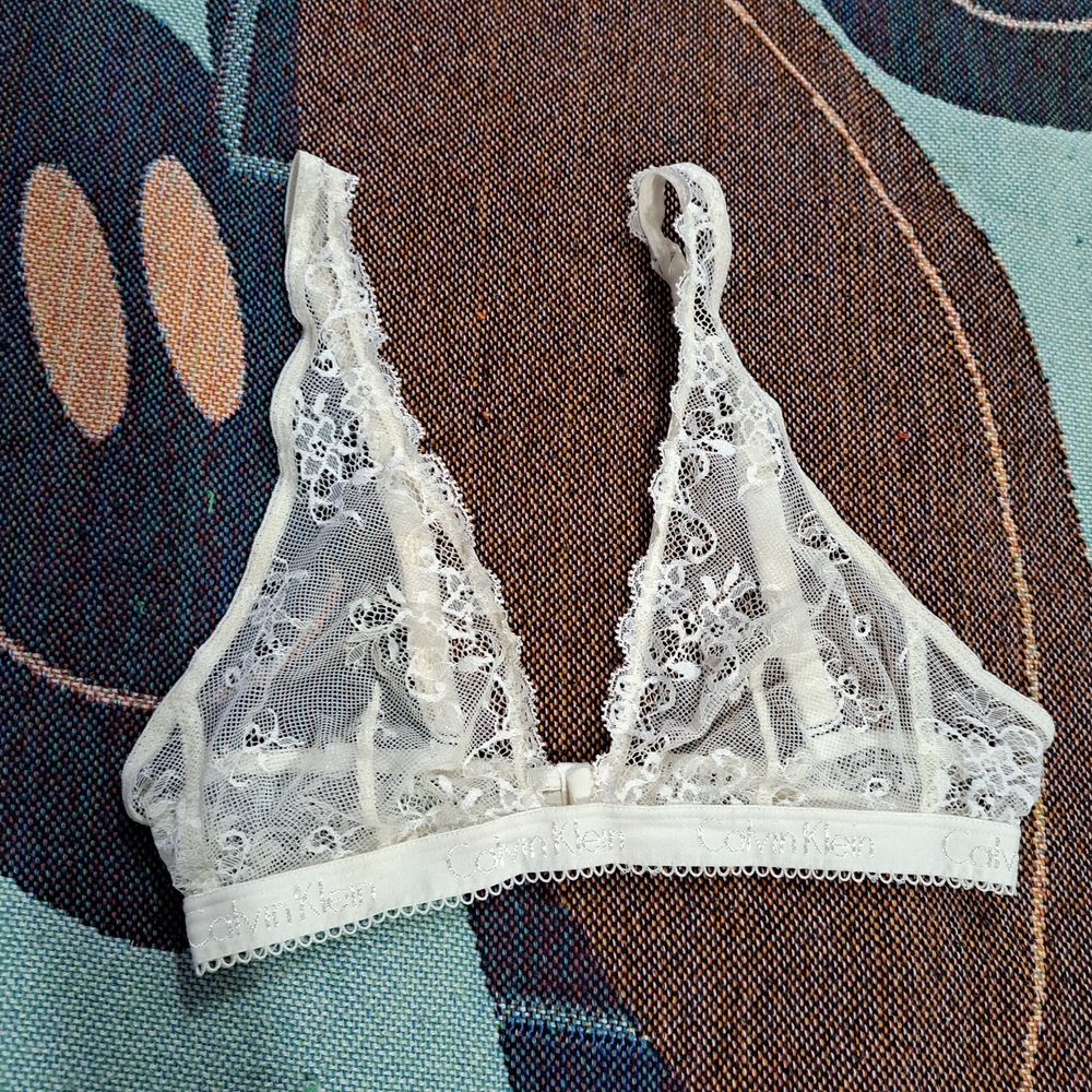 🌈CALVIN KLEIN CREAM LACE BRALETTE-S